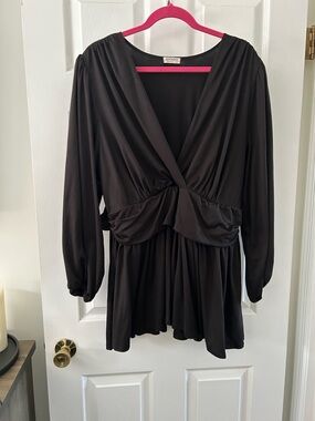 Kiyonna Black V-Neck Long Sleeve Blouse
